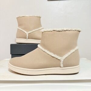 Clarks Cloudsteppers‎ Step Glow Rose Faux Fur Ankle Boots Sand Size 8 M A387152